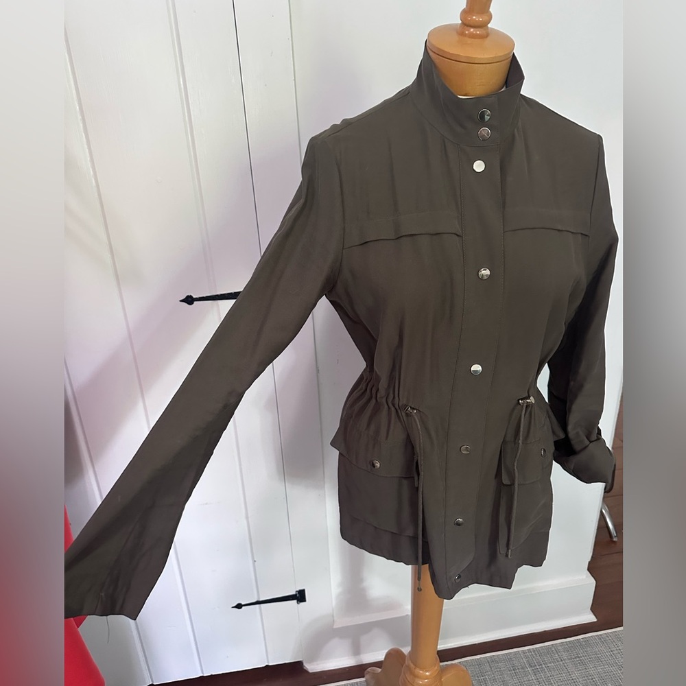 Zara Olive Green Utility Jacket with Stand-Up Collar and Cinched Waist